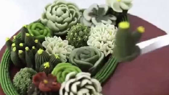 Realistic and lovely plant cake. Do you like this idea?