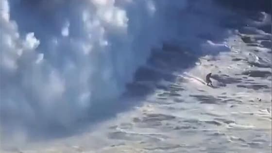 Brazilian surfer has set a world record!It's too exciting