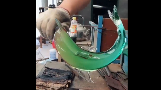 Exquisite glass dolphin making process,so beautiful