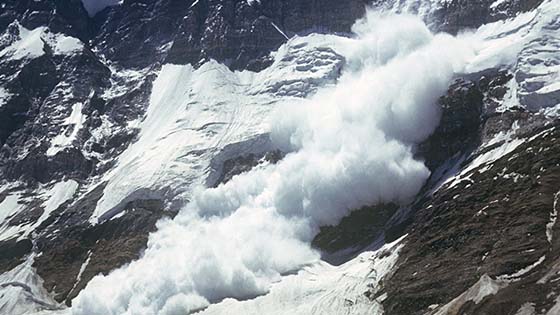  Like the avalanche scene of the movie, the power of nature is truly awesome.