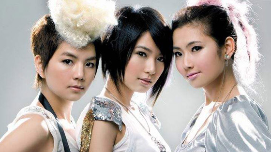 Hebe Tian responds to SHE's dissolution of women's group