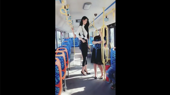 You will be under pressure when you meet a ladyl like her on a bus.