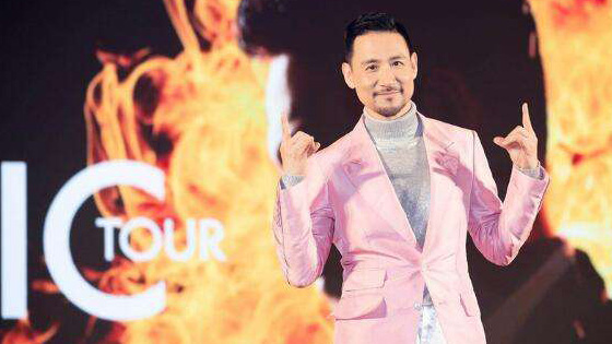 The Jacky Cheung tour will break the world record in Hongkong's Closing Concert.