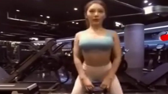 Super beautiful women teach you to do whole body exercises with dumbbell.