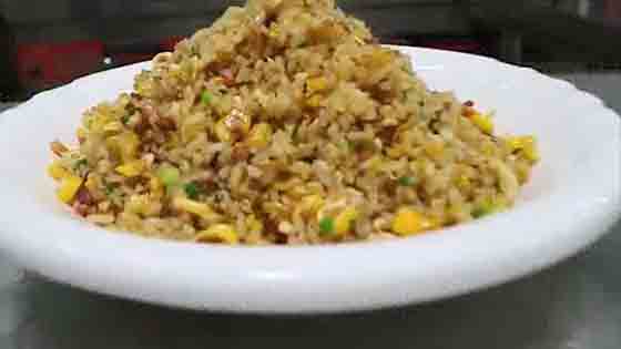 The chef teaches you: "egg fried rice" practice, there are many tips!