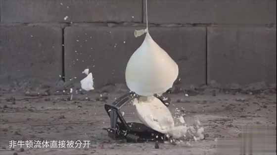 How powerful is non-Newtonian fluid? Somebody uses the mouse clamp to do a experiment. The result is