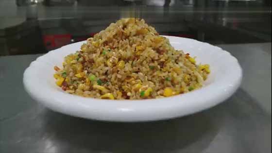 The chef teaches some skills: fried rice with egg, there are a lot of tips, hurry to collect it!