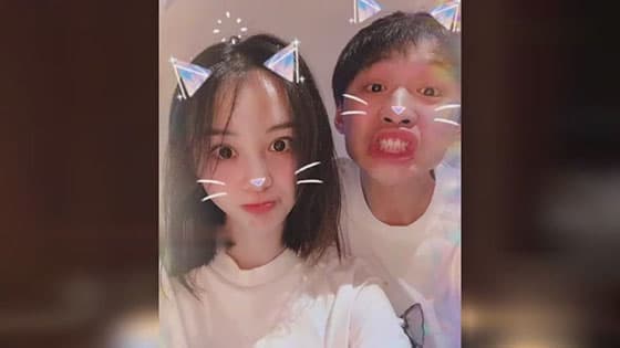 Zheng shuang praised his boyfriend Zhang heng in an interview. It's very simple to be with him,