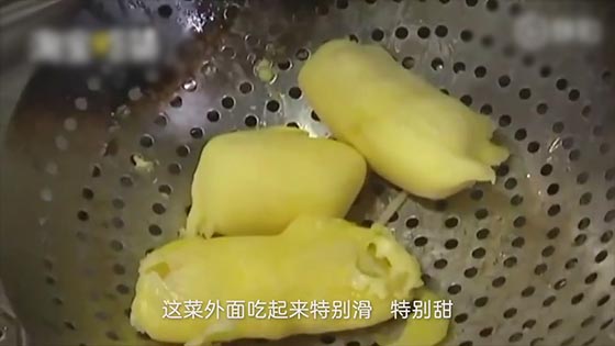  All things can be fried: fried popsicles with white wine, the people of Northeast China take a bite!