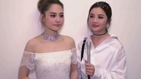 Gillian Chung  was anxious to be a single Joey Yung and went to   the temple to light a lamp to help her get married