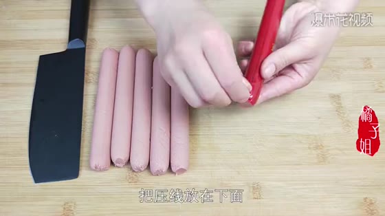 If you want to eat roast ham sausage, you can do it at home without any additional hygiene. Ten sausages are not enough to eat at a time.