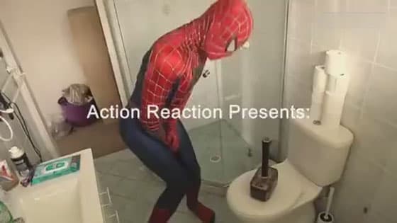 When Spider-Man meets Thor hammer,it really an angry broken hammer!Do not let me go to the toilet