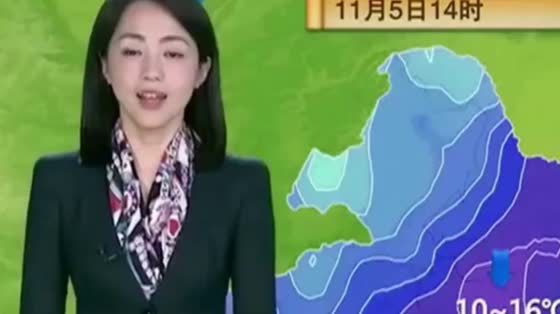 She was called the first sister of CCTV Meteorology. She has held her post for 23 years. Now she is 46 years old.