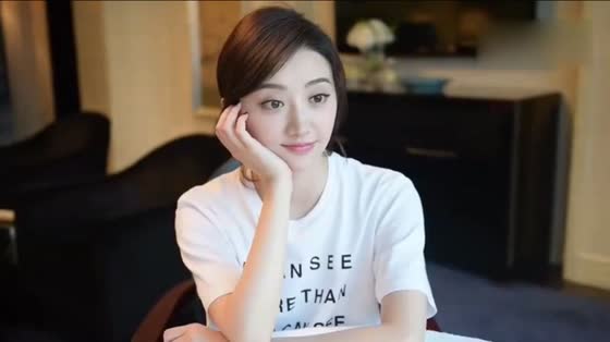 Jingtian Airport meets male fans occasionally to confess that I want to marry you and hear her response, which is much stronger than Han Xueqiang.
