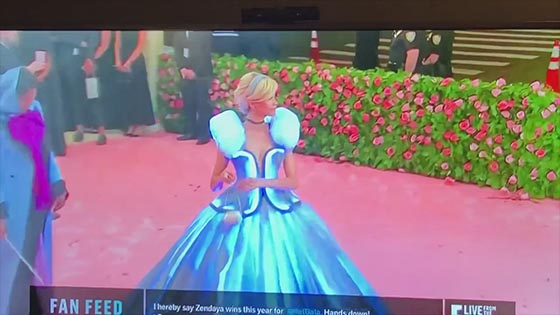 1Zendaya dressas Cinderella in a light-up Tommy Hilfiger dress at the 2019 Met Gala