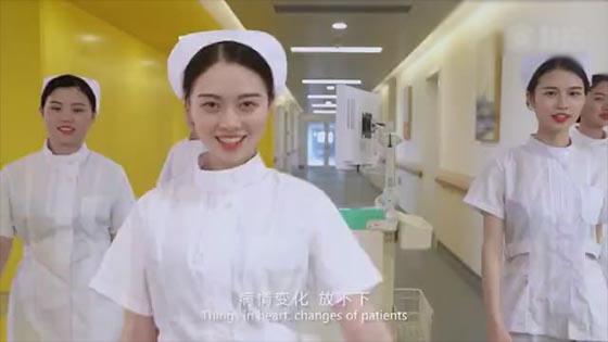 1 International Nurses Day, Xiamen Nurse Miss Sister Crosses the City Attractions Gifts Nurses Day.