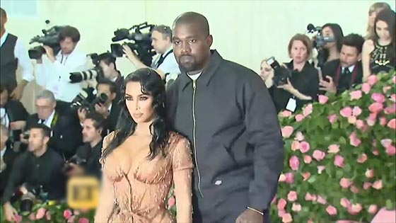 1  Kim Kardashian West & Kanye West on Her Ocean-Soaked Met Look | Met Gala 2019 