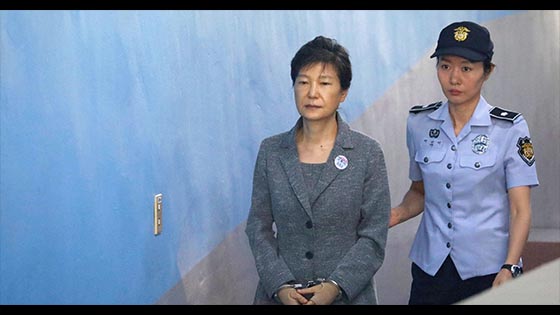 1  Park Geun-hye broke the record in prison days, the South Korean president became a high-risk occupation