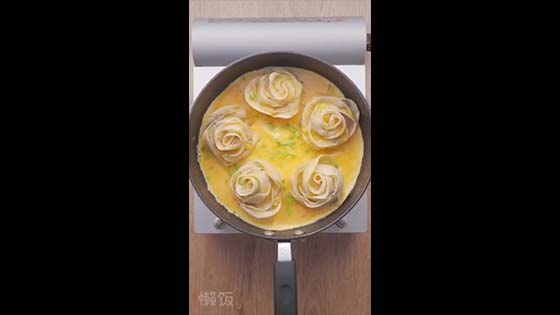 Roses and egg dumplings, I didn’t expect to be delicious and good-looking, it’s so simple!