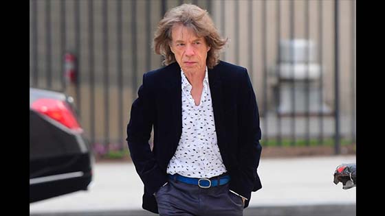 Mick Jagger warm dance, Mick Jagger Shows Off His Dance After Heart Surgery.
