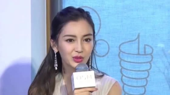 Asked about her pregnant mentality, Angelababy responded