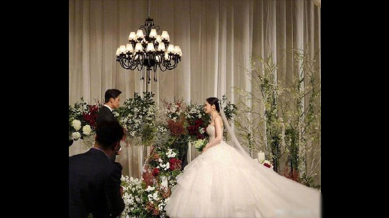 Choo Ja Hyun wedding Chinese dress is noble, wedding fairy beauty, friend Ling Xiaosu bring his wife and children to the wedding.
