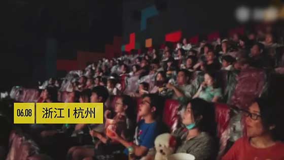100 dogs in the cinema to watch a dog's purpose 2, so love!