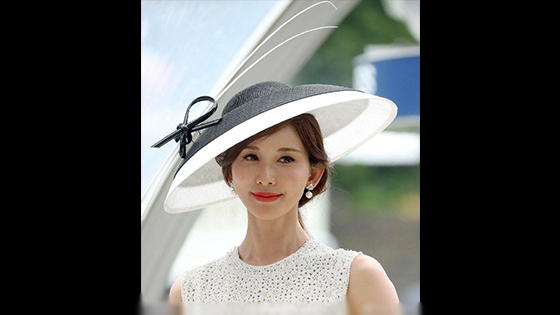 Lin Zhiling made her debut after marriage and watched the horse racing state is super good, this is married to love.