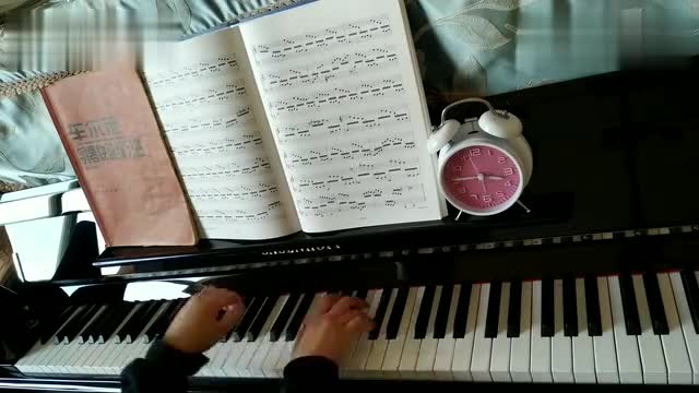 "May Day Piano Practice" Stays at Home, Practice Piano and Learn