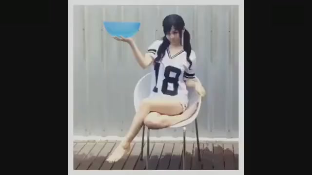 Sora Aoi empty ice bucket challenges wet body! Sexy cross legs imitate Lady Gaga!
