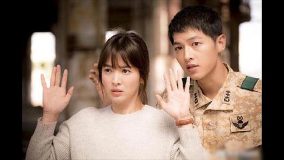 Exposing Song Joong Ki and Song Hye Kyo to announce divorce, let us recall their sweet love in Descendants of the sun.