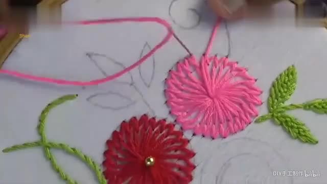 "Introduction to Embroidery Series" teaches you how to embroider simple and beautiful round flowers!
