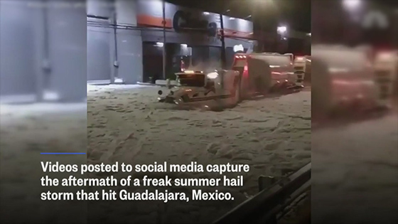 Freak Summer dumps up to 6 feet of ice on Guadalajara, Mexico.