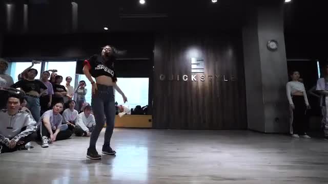 SINOSTAGE Dance Bang Sasha Choreography Classroom Video Partition