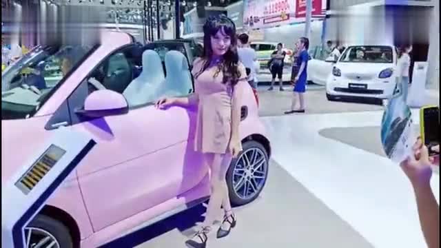 If all the models at the auto show turn into ladies', [HaNi9]