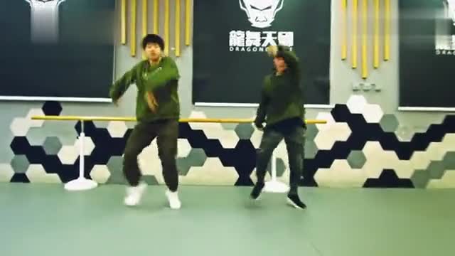 Music with Feeling and Dance with Feeling "Bickenhead" Yuanyuan Teacher's Classroom Video