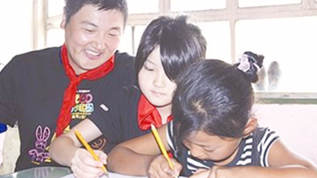 Sun Nan first responded to the controversy about daughter's education: children like traditional culture!