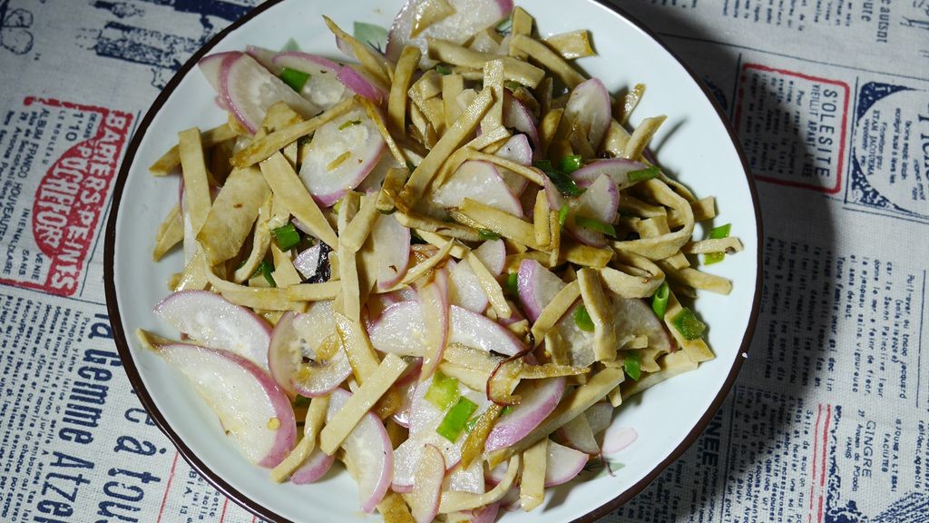 The Best Household Food for Early Summer Festival: Fried Bean Shredded with Water Radish