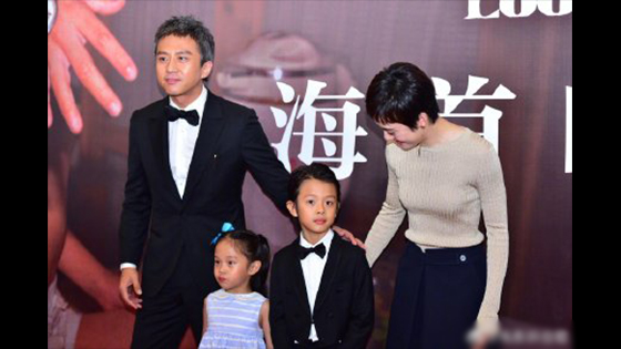 Deng Chao’s first public appearance was unveiled, and his son and daughter stage was clever and sensible.