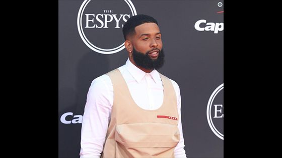 Odell Beckham Jr. debuts new haircut and quirky ESPYs outfit at 2019 ESPYs.