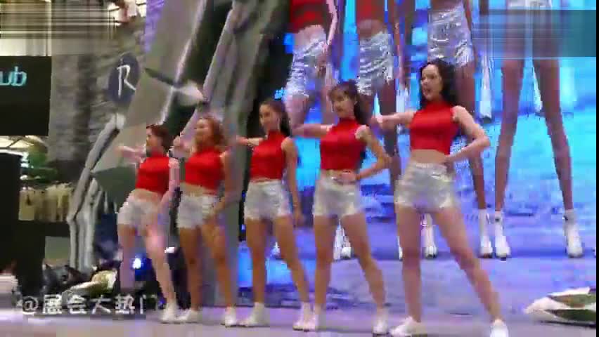 2017 China Joy Lune City Dancer Sisters Vigorous Dance Beauty