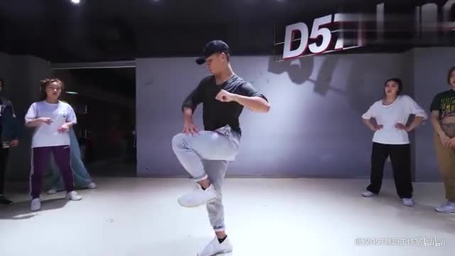 Foreign instructor Cris choreographer - "Stand Still" dance video