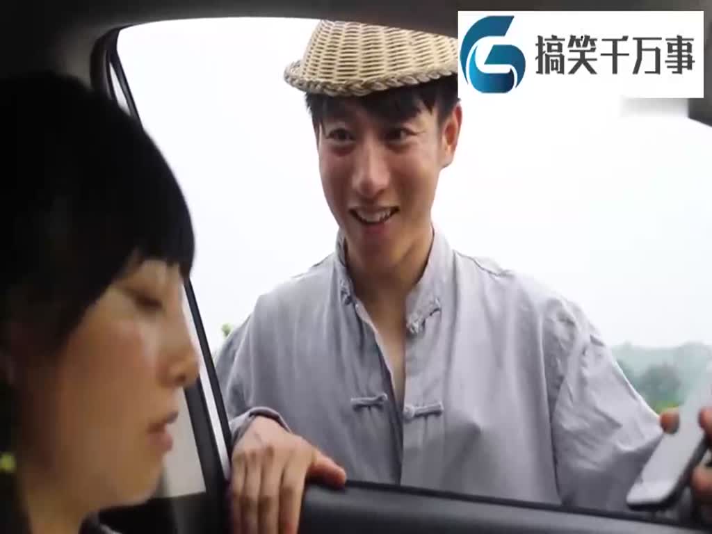 Sichuan dialect: Rural guys touching porcelain, encountering high intelligence quotient beautiful women were miserable, laughing to the stomach pain