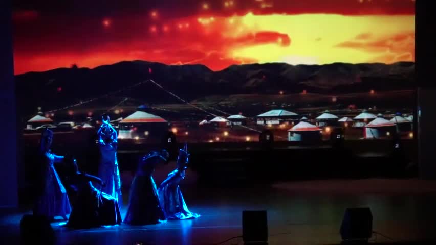 Mongolian Dance Video "Tallinhuheng", Ethnic Women's Group Dance