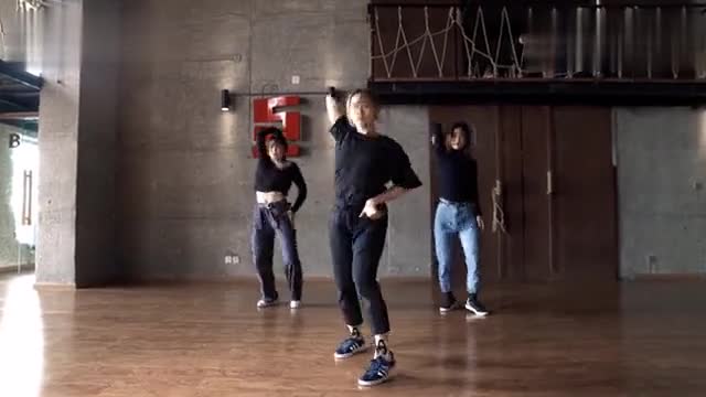 SINOSTAGE ABBY Choreography Classroom Video Lips