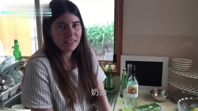 What do foreigners usually eat? After watching this video, you can see why they like Chinese food.