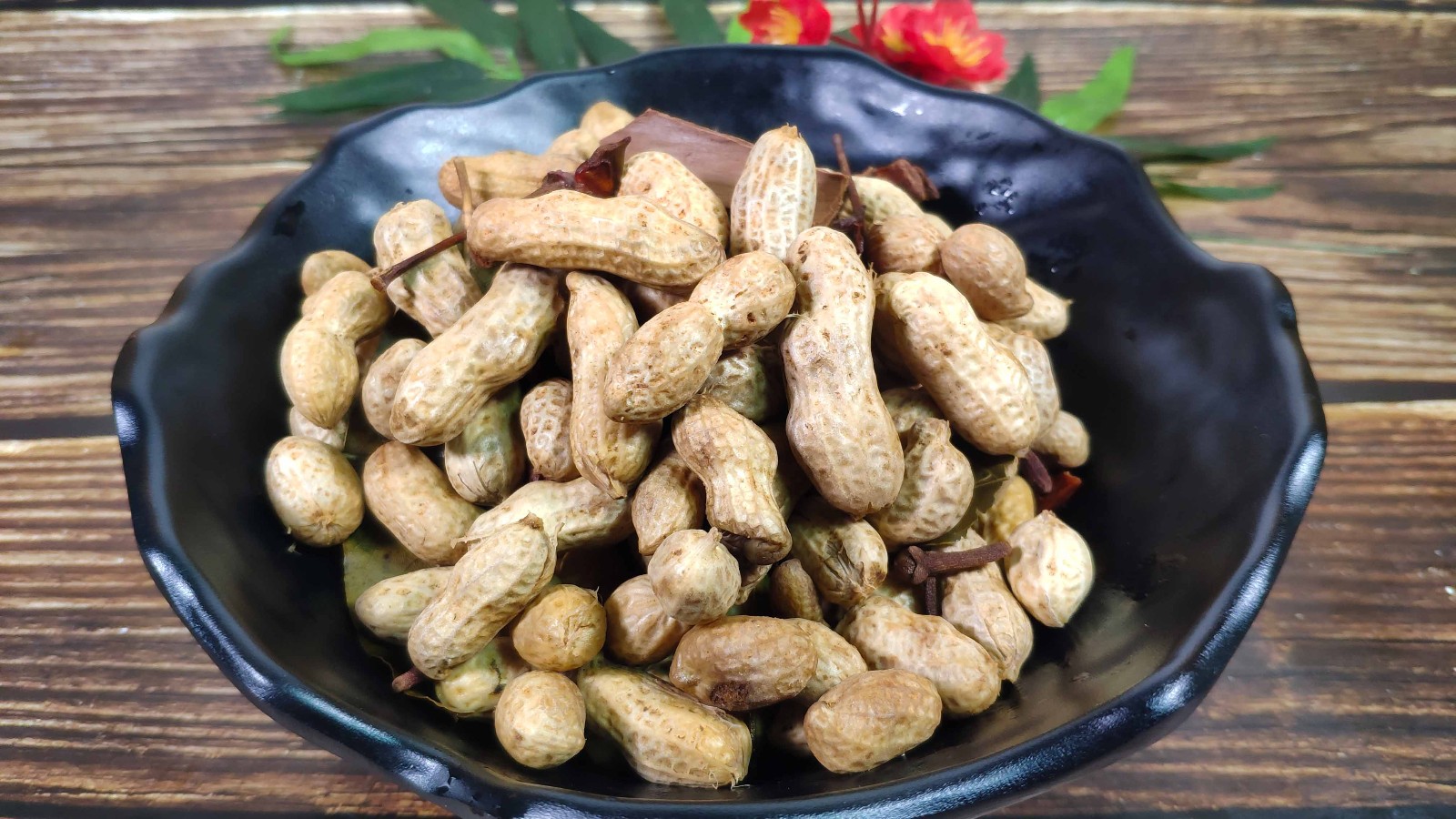 Five, the smell of boiled peanuts is a trick! After turning off the fire, this step is more delicious and fire-saving!