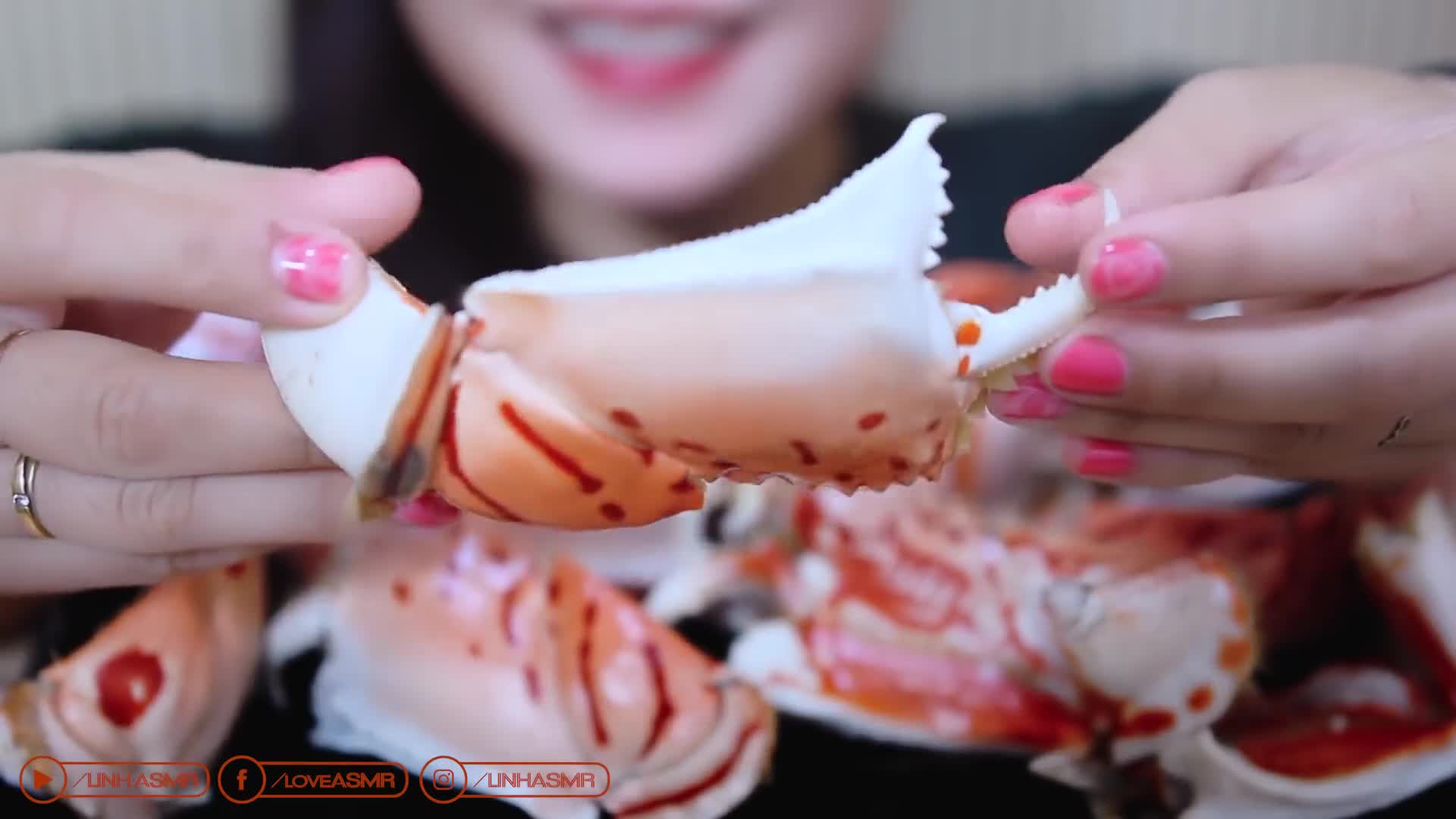 [Headphones Eat Broadcasting] Japanese shy crabs, better to wear headphones!