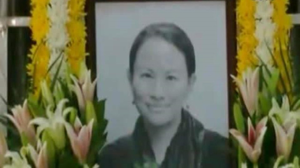 After Li Yong's death, another well-known CCTV TV TV personality was killed by falling stones at the age of 46.