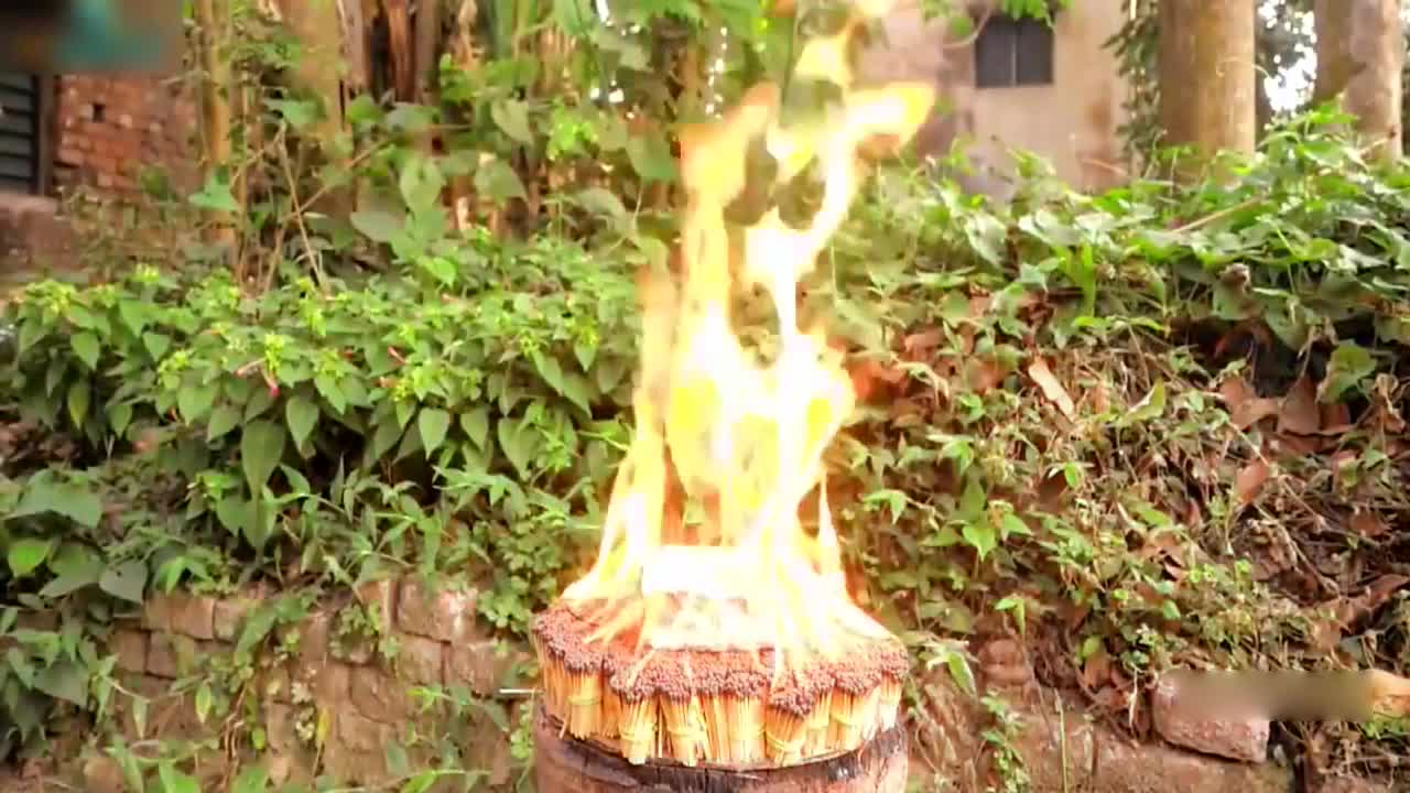 Can you cook an egg on a pile of matches?